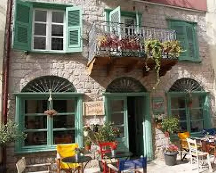 Amymone Guesthouse &amp; Adiandi Hotel