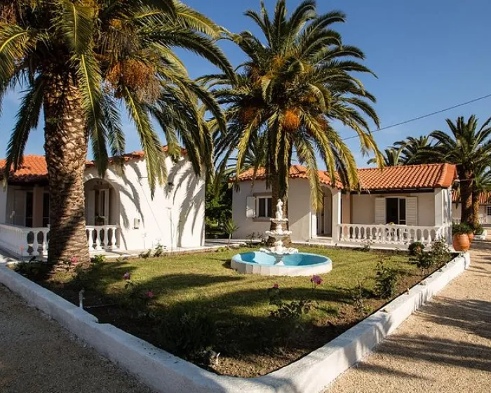 Paradise Village Roda