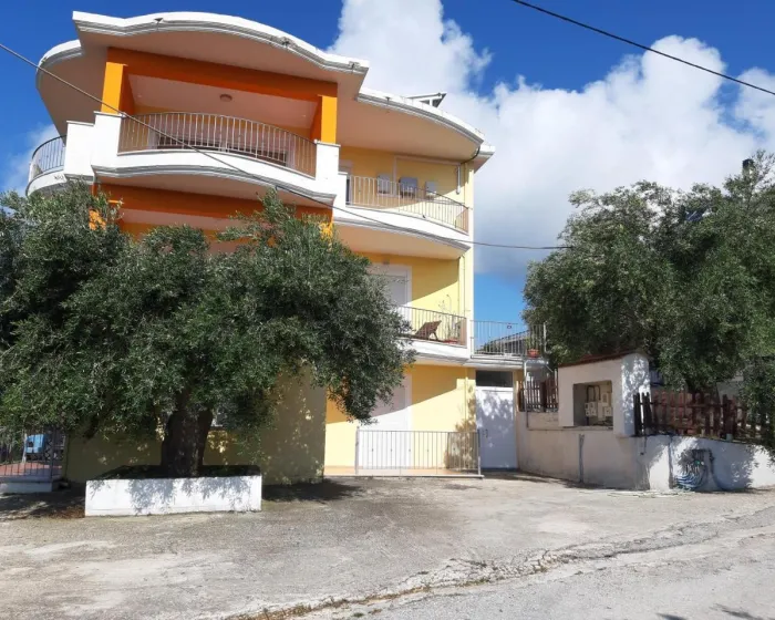 Olive Tree Apartments Parga