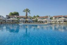 Golden Coast Hotel & Bungalows