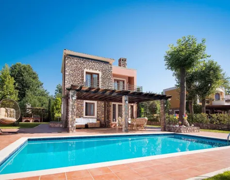 Olympus Villas Skotina