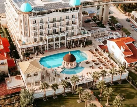 Santa Wellness Resort