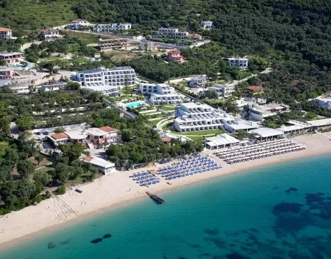 Lichnos Beach Hotel & Suites