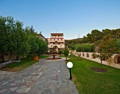 Seydnaya Apartments Neos Marmaras